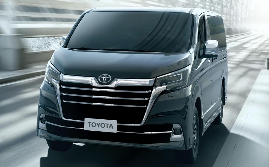 Toyota Granvia 2019 года 